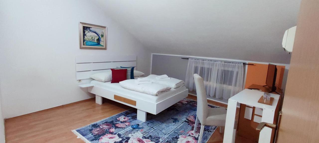 Villa Monera Apartments & Rooms & Free Garage Mostar Exterior photo