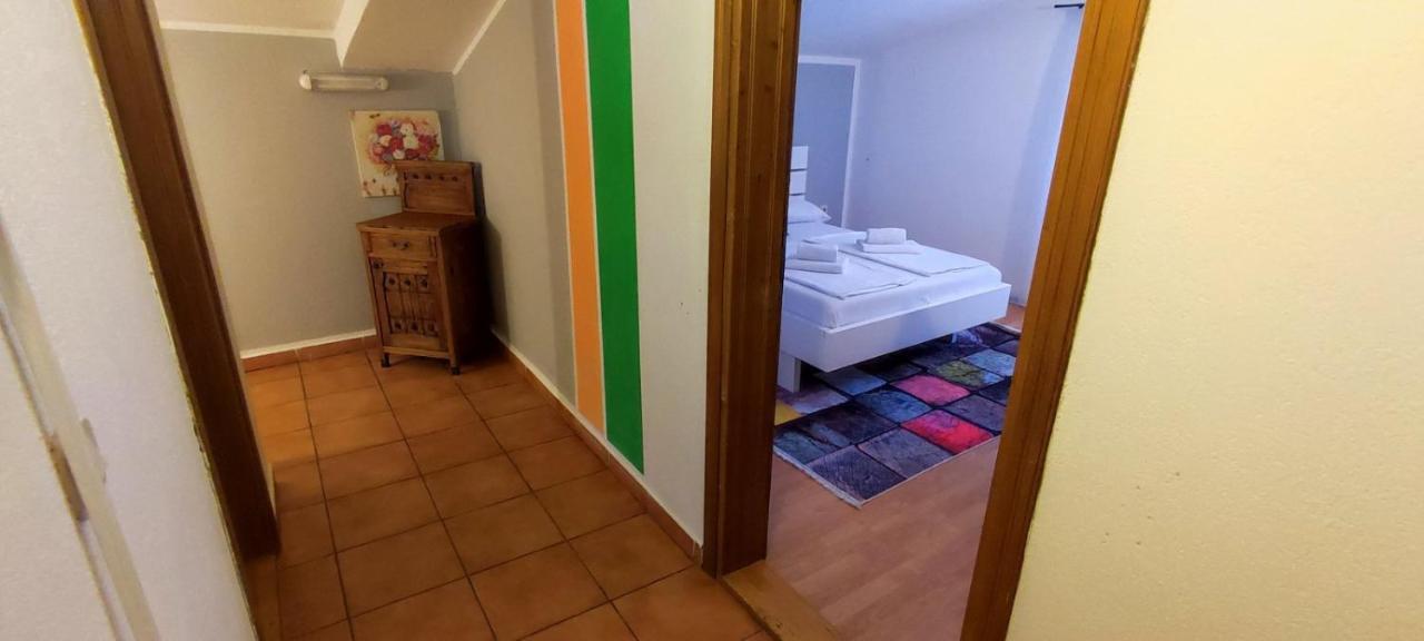 Villa Monera Apartments & Rooms & Free Garage Mostar Exterior photo