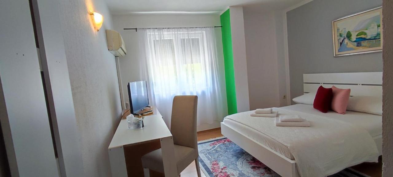 Villa Monera Apartments & Rooms & Free Garage Mostar Exterior photo