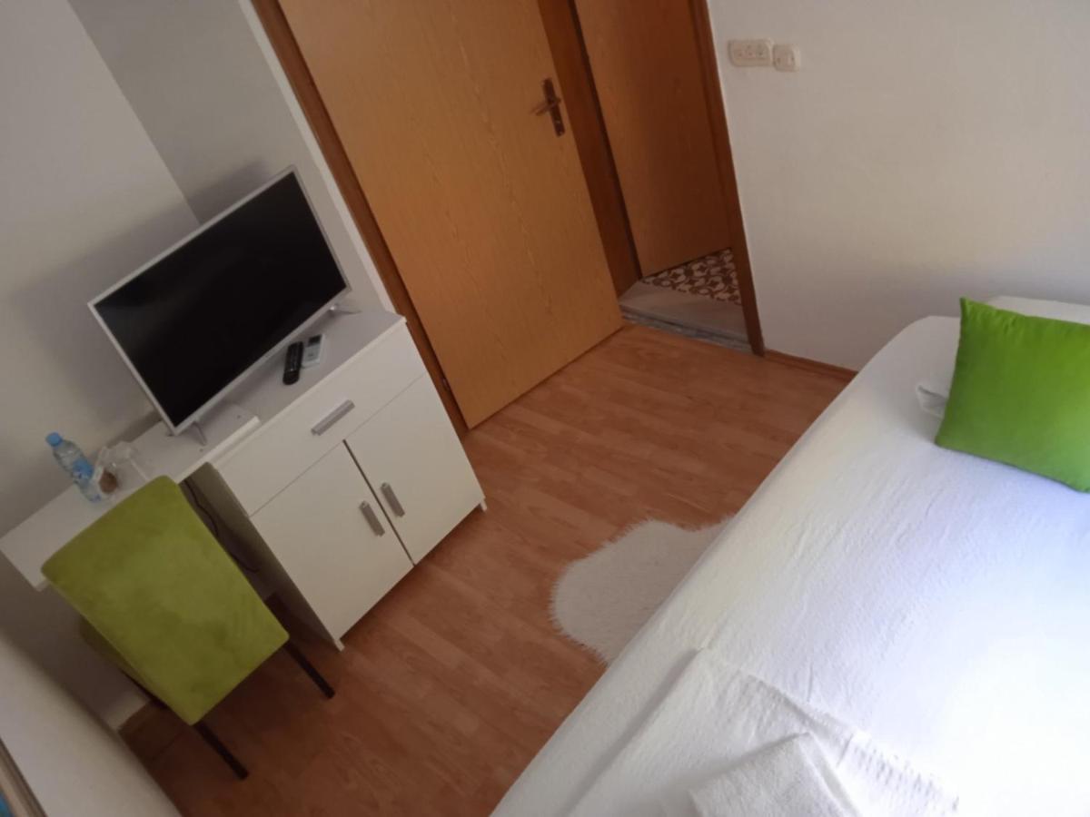 Villa Monera Apartments & Rooms & Free Garage Mostar Exterior photo